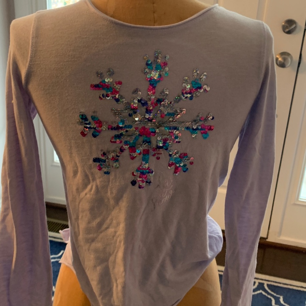 SO brand girls’ LS tee.